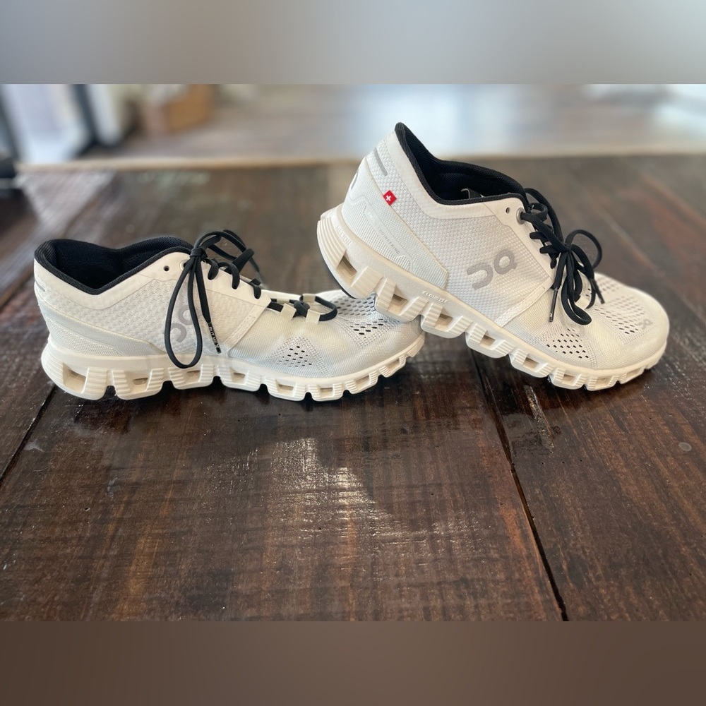 OnRunning Cloud X